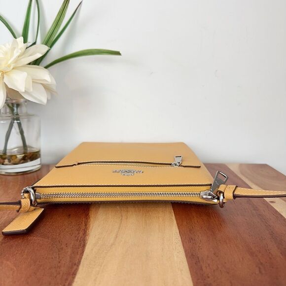 NWT Coach Leather Mini Rowan File Bag - Picture 5 of 7